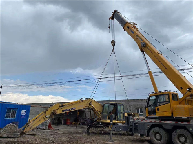 华安县25吨吊车的工作半径是多少？